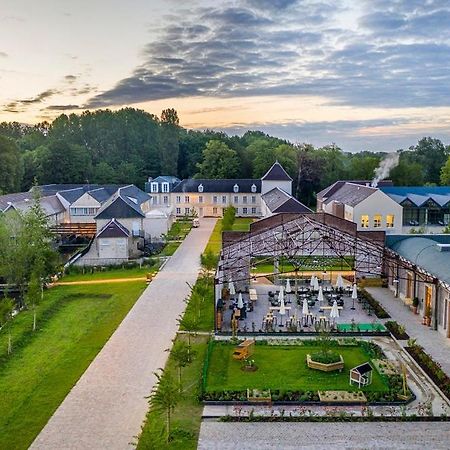 Le Grand Pavillon Chantilly Exterior photo